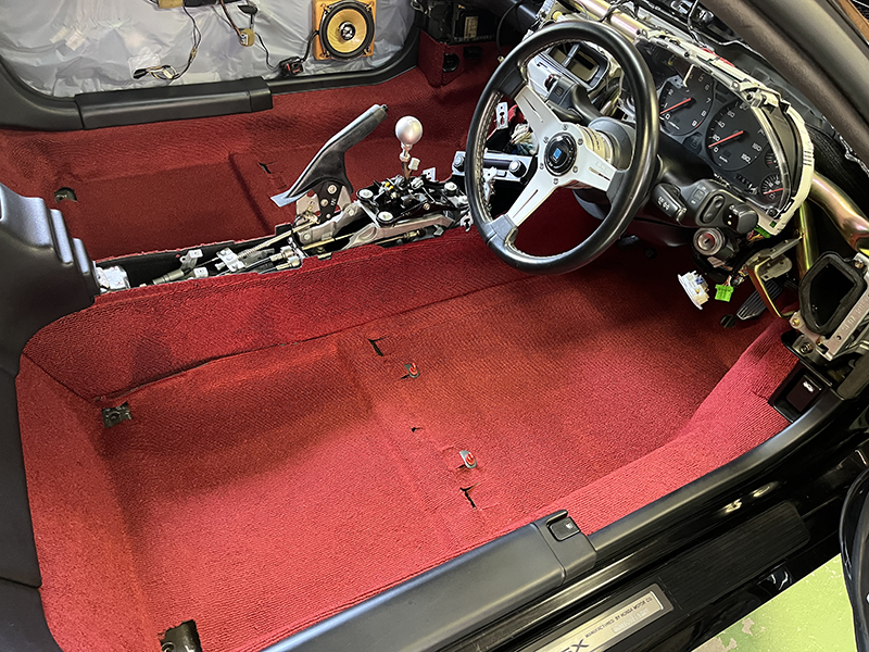 NSX 02R用カーペット取り付け後