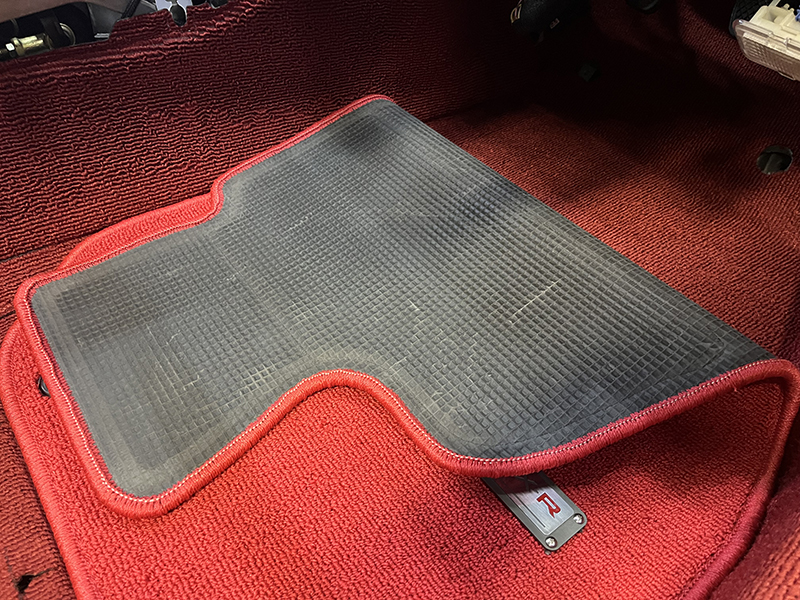 NSX MITA製 02R風フロアマットの裏側