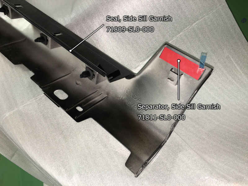 Side garnish separator for late model NSX attached