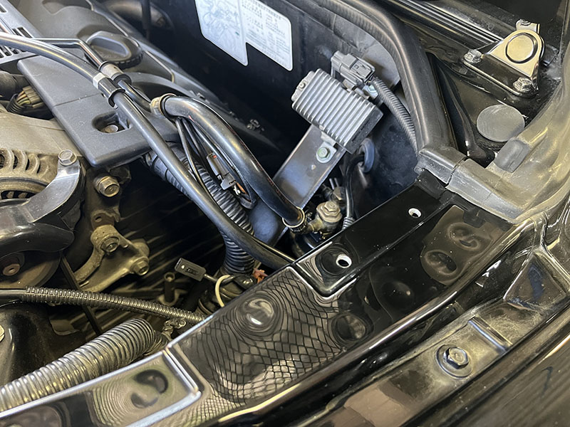 NSX-R(TypeS)用ロッドホルダー 取り付け穴の穴あけ完了