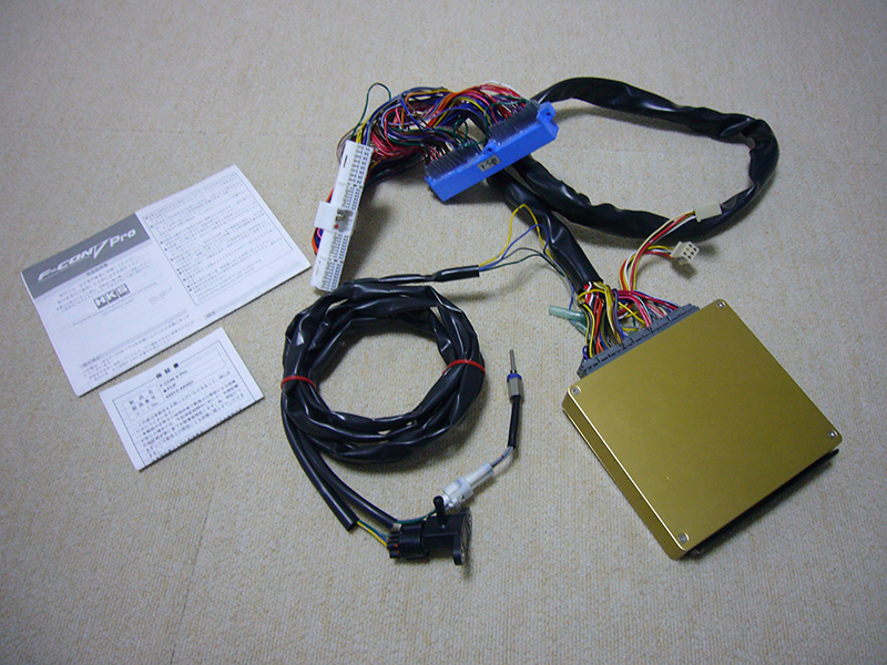 F-CON V Proとハーネス及びセンサー